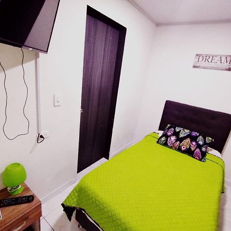 Aloha Hostel Bogotá Eksteriør billede